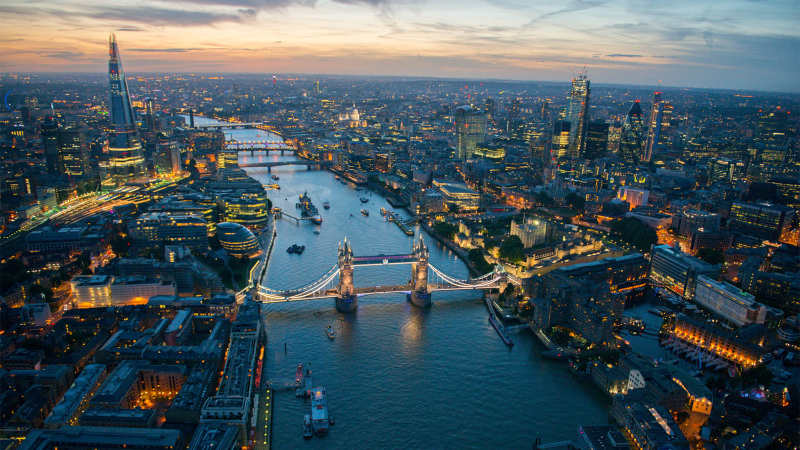 Illustration for article titled London is starting to look like a breathtaking city from the future